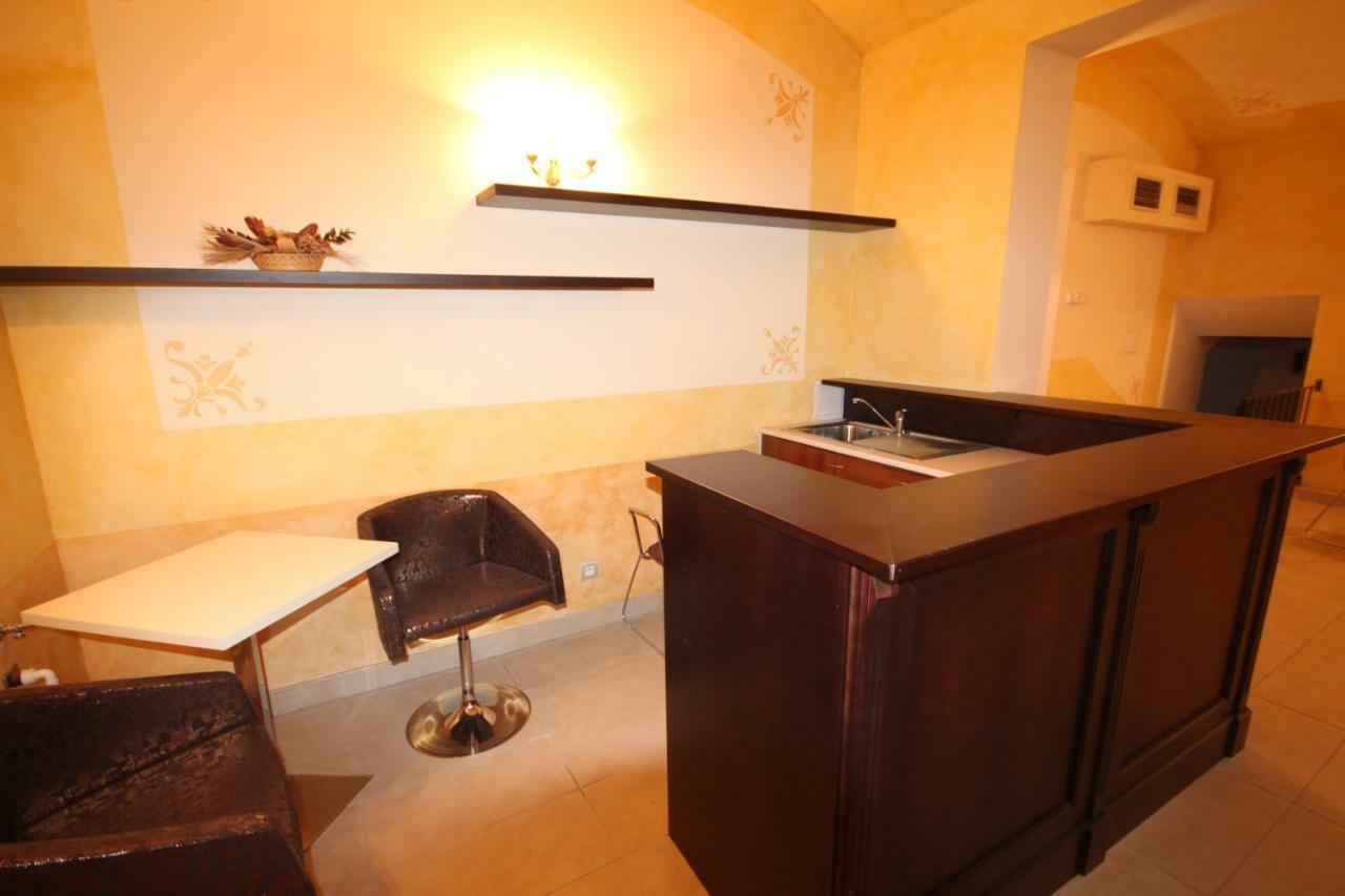 Apartment Halkova 5 Prag Exteriör bild