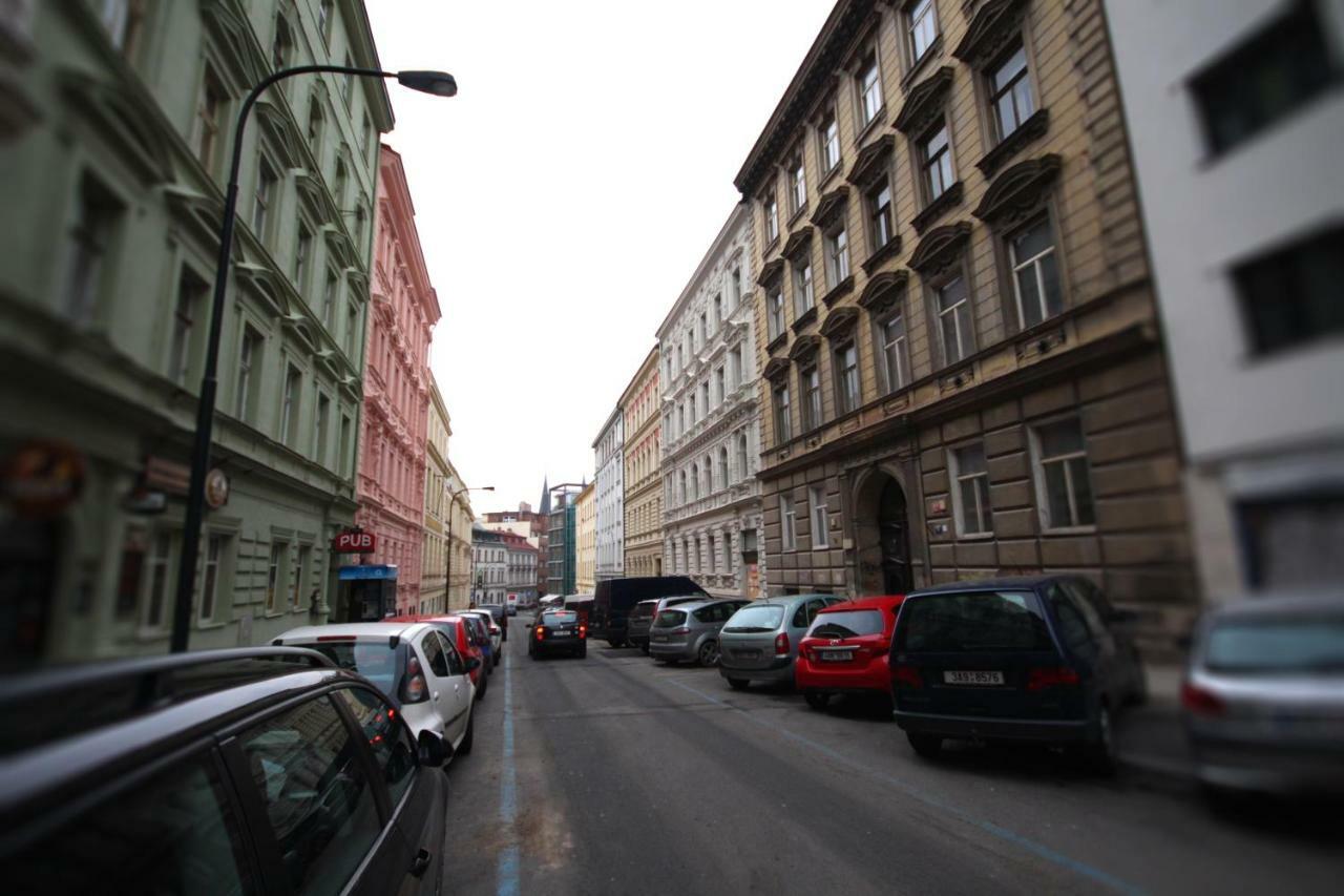 Apartment Halkova 5 Prag Exteriör bild