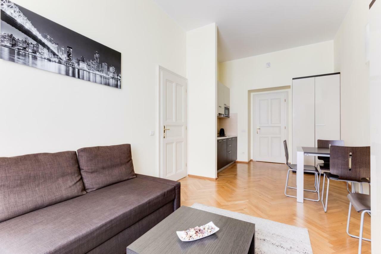 Apartment Halkova 5 Prag Exteriör bild